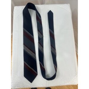 Vintage Oakton Ltd. Men's Necktie with A Striped Pattern Made In USA